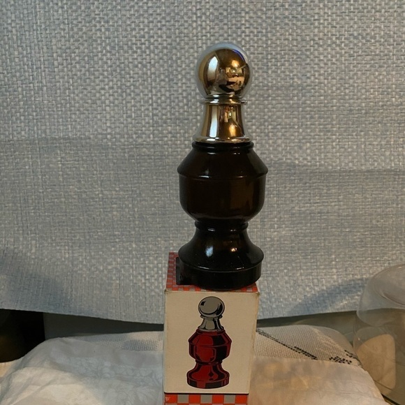 Avon Other - 💜Avon Vintage Pawn Chess Piece Decanter 💜
